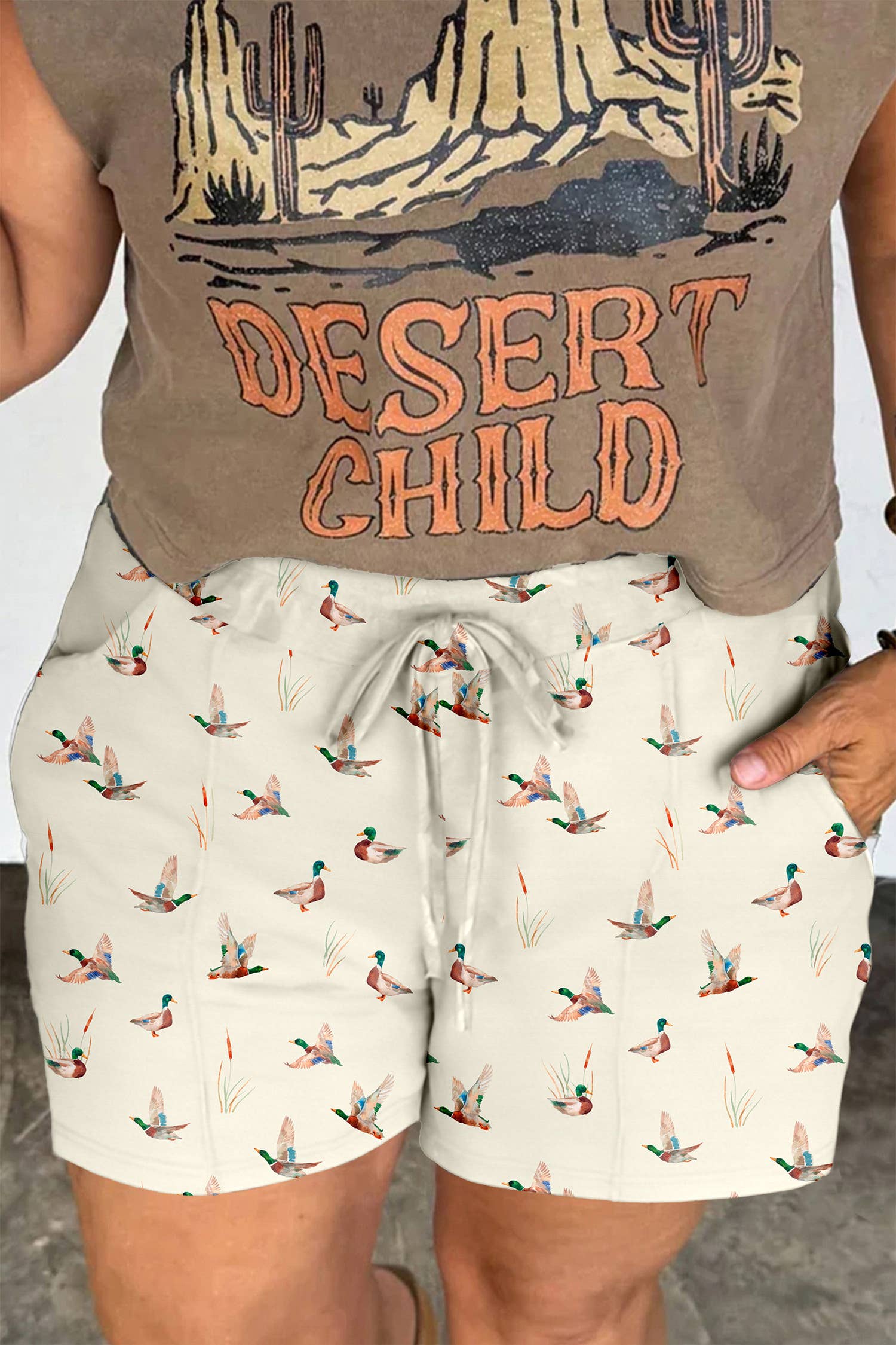 Tie Elastic Waist Pocketed Plus Size Camo Shorts