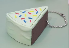 DESSERT FIDGET CLICKER CHARM