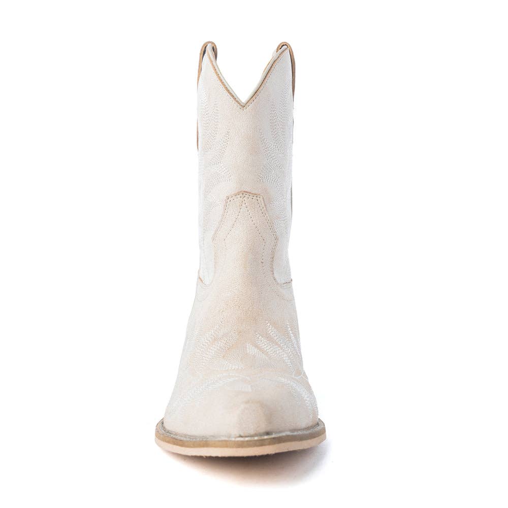 Desert Pearl Ankle Boots in Cream