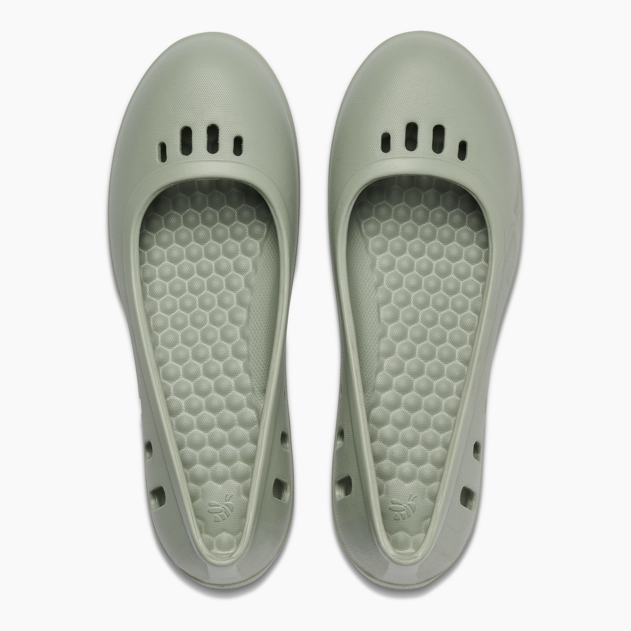 Women's Studio Flat
