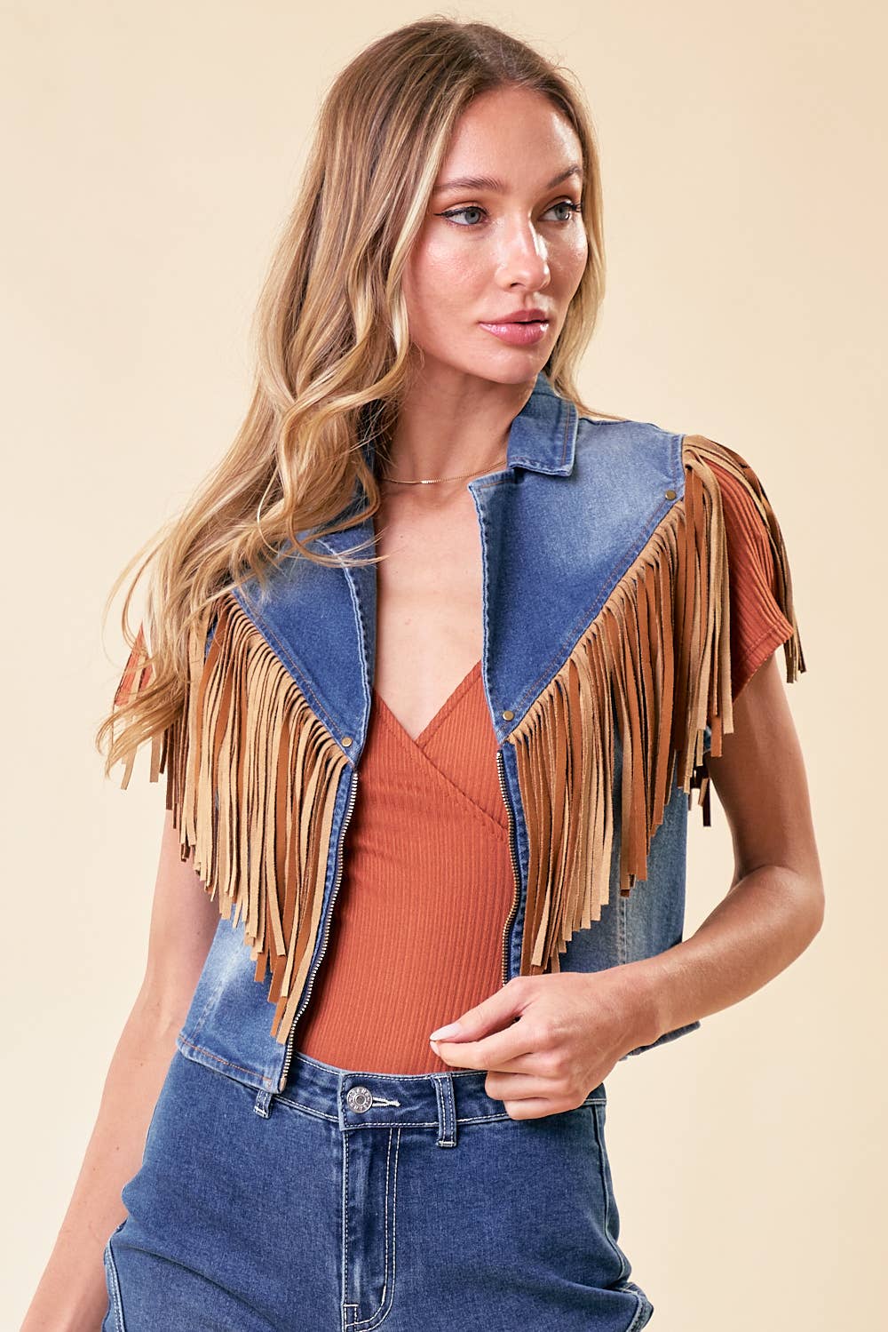 SIJ5261B MED WASH WESTERN FRINGE DENIM MOTOR ZIP UP  VEST