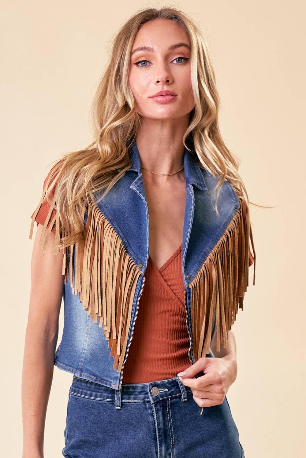 SIJ5261B MED WASH WESTERN FRINGE DENIM MOTOR ZIP UP  VEST