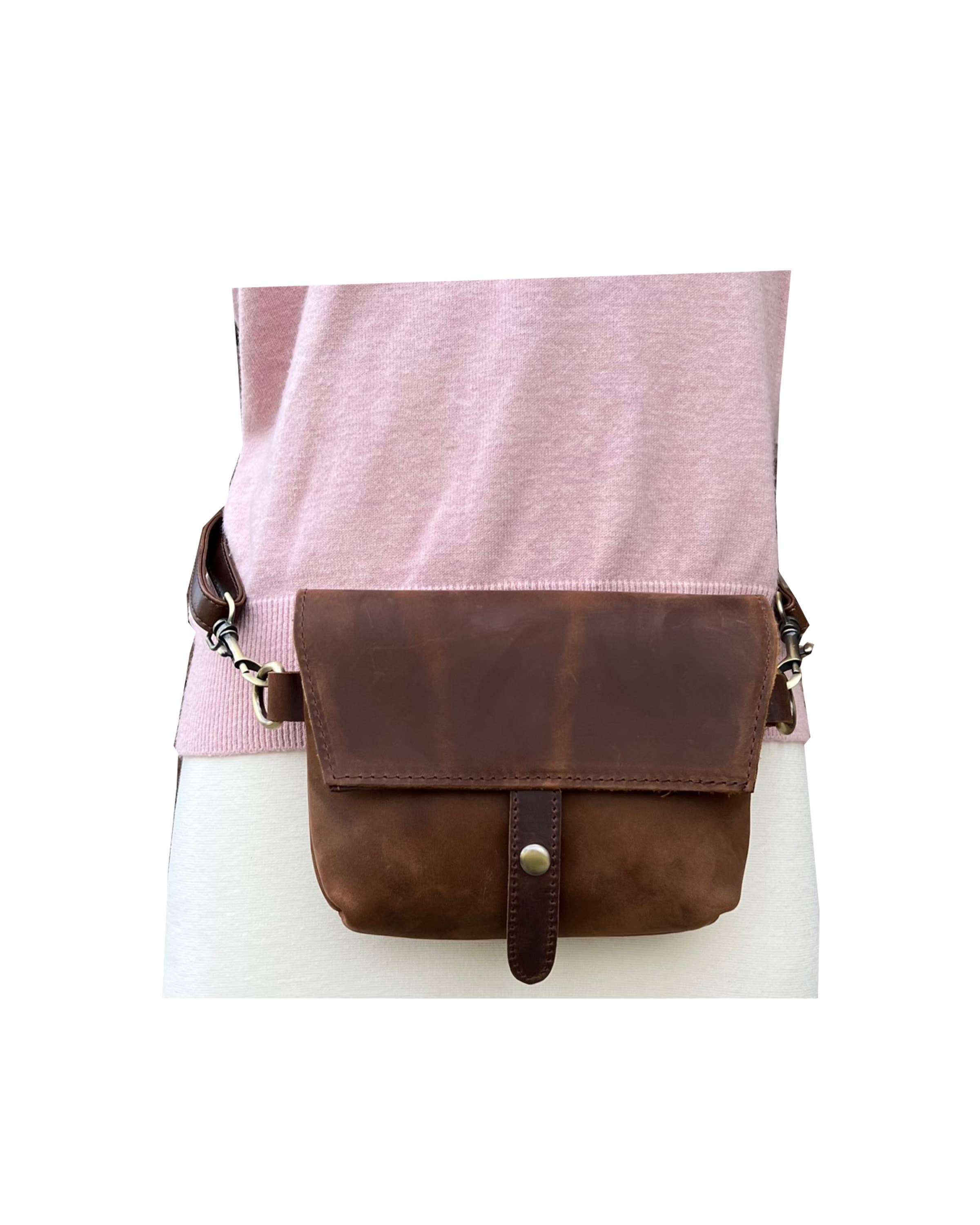 W022S crazy horse genuine leather crossbody