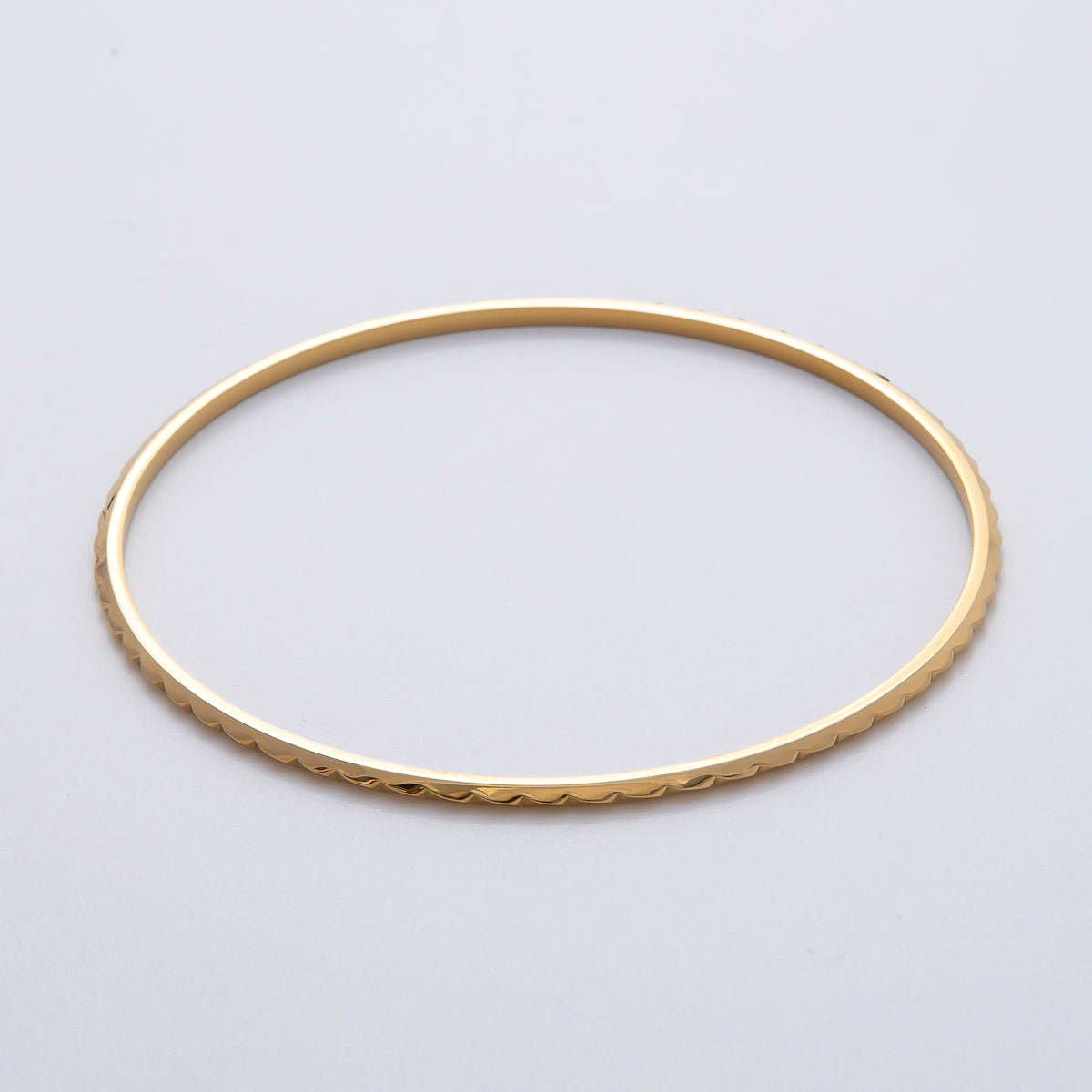 18K Gold Filled 2mm Thin Edged Geometric Bangle Bracelet | WA-1462