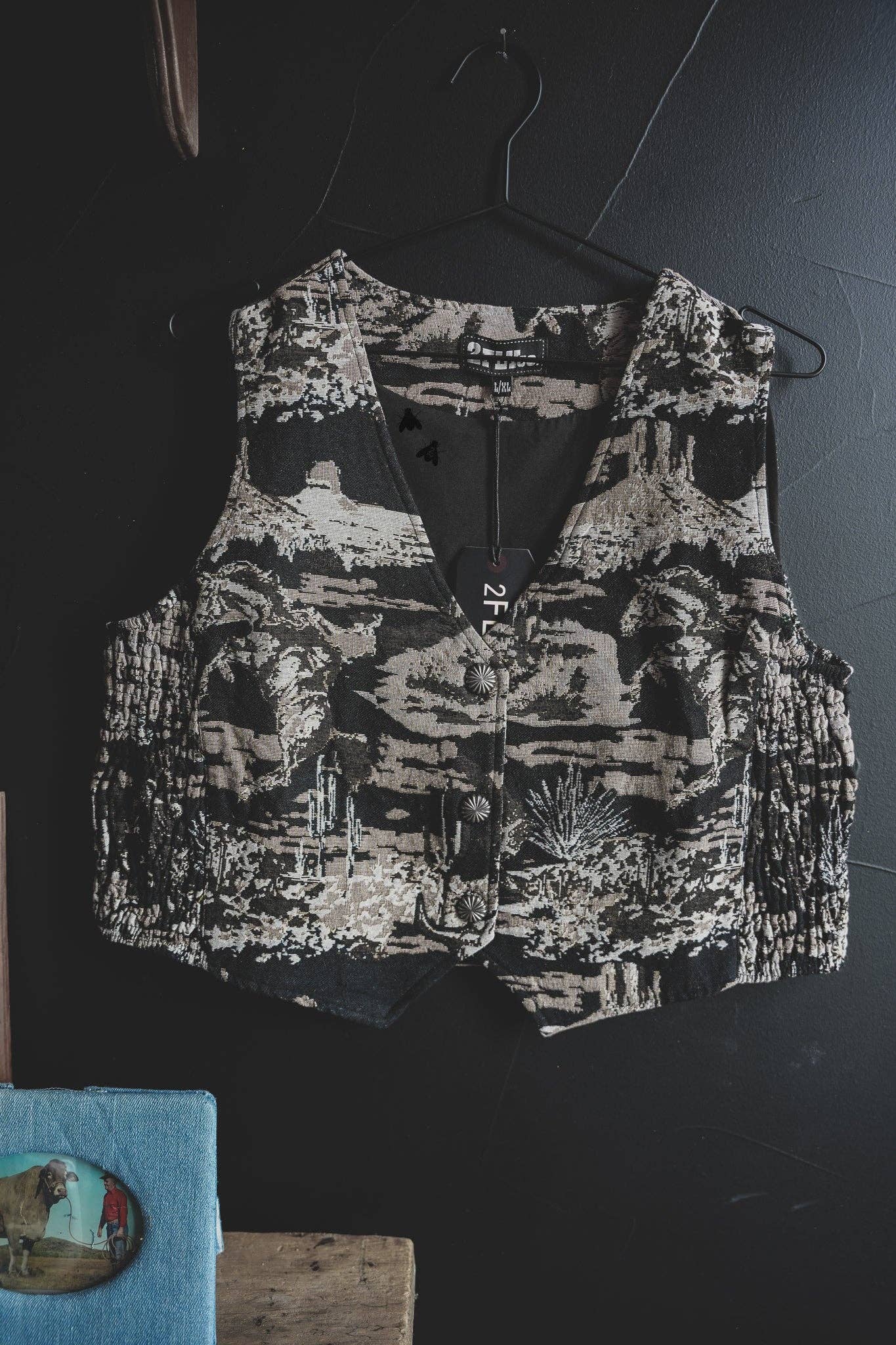 BURNIN' DAYLIGHT vest