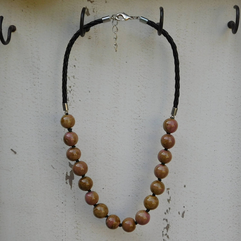 Clay Bead Short Necklace Round Beads