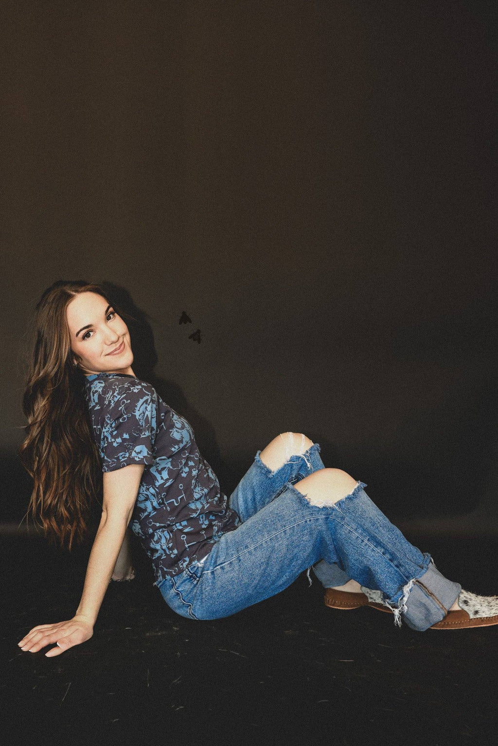 BLUE BUCKS TEE