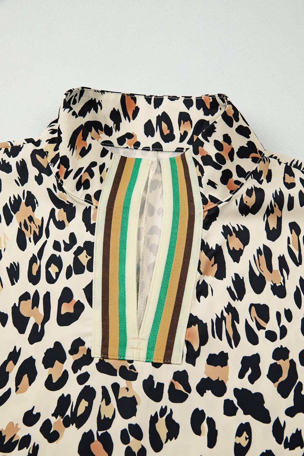 66Leopard Colorblock V Neck Half Sleeve Loose Fit Top (S-XL)