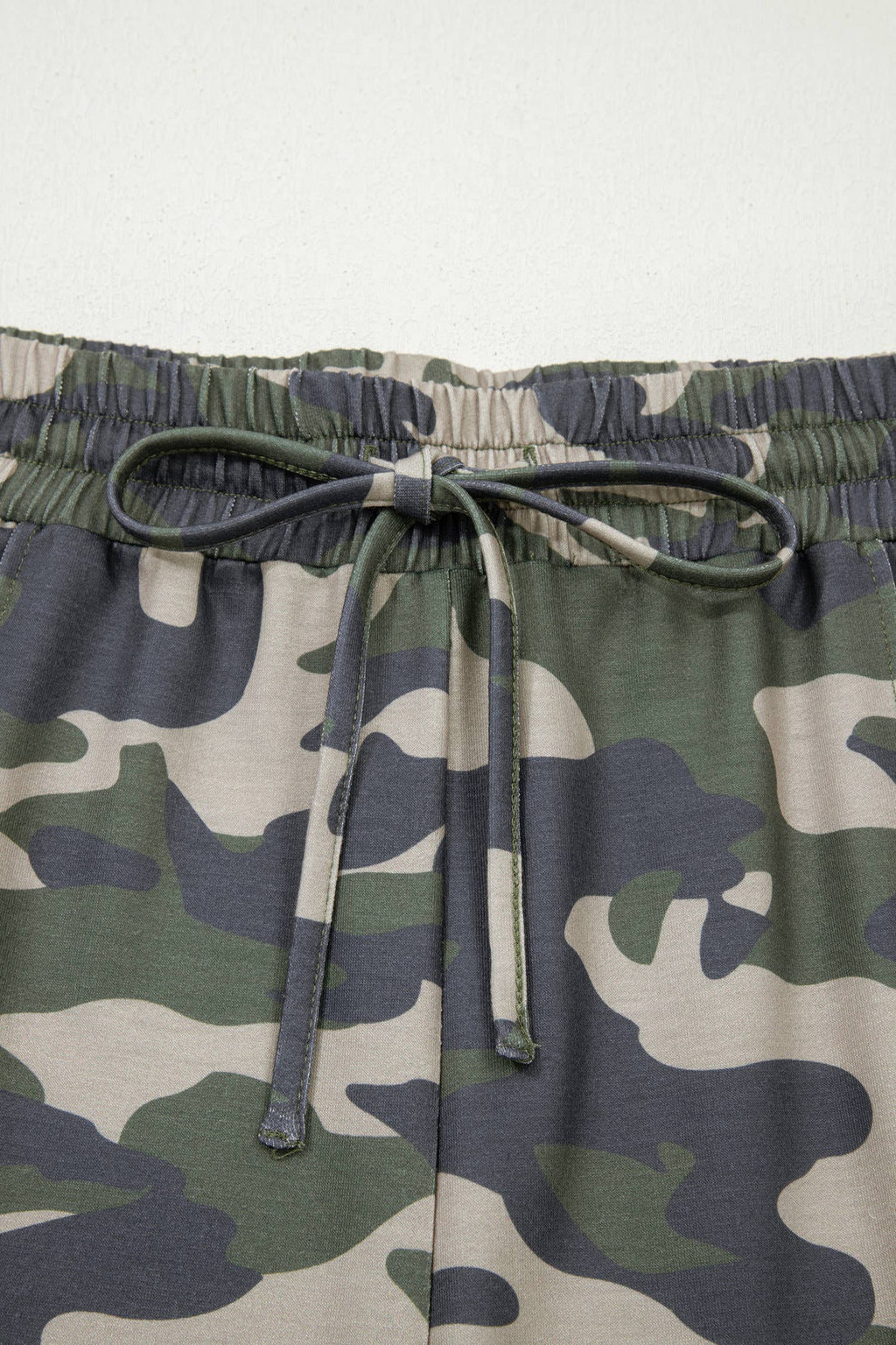 Tie Elastic Waist Pocketed Plus Size Camo Shorts
