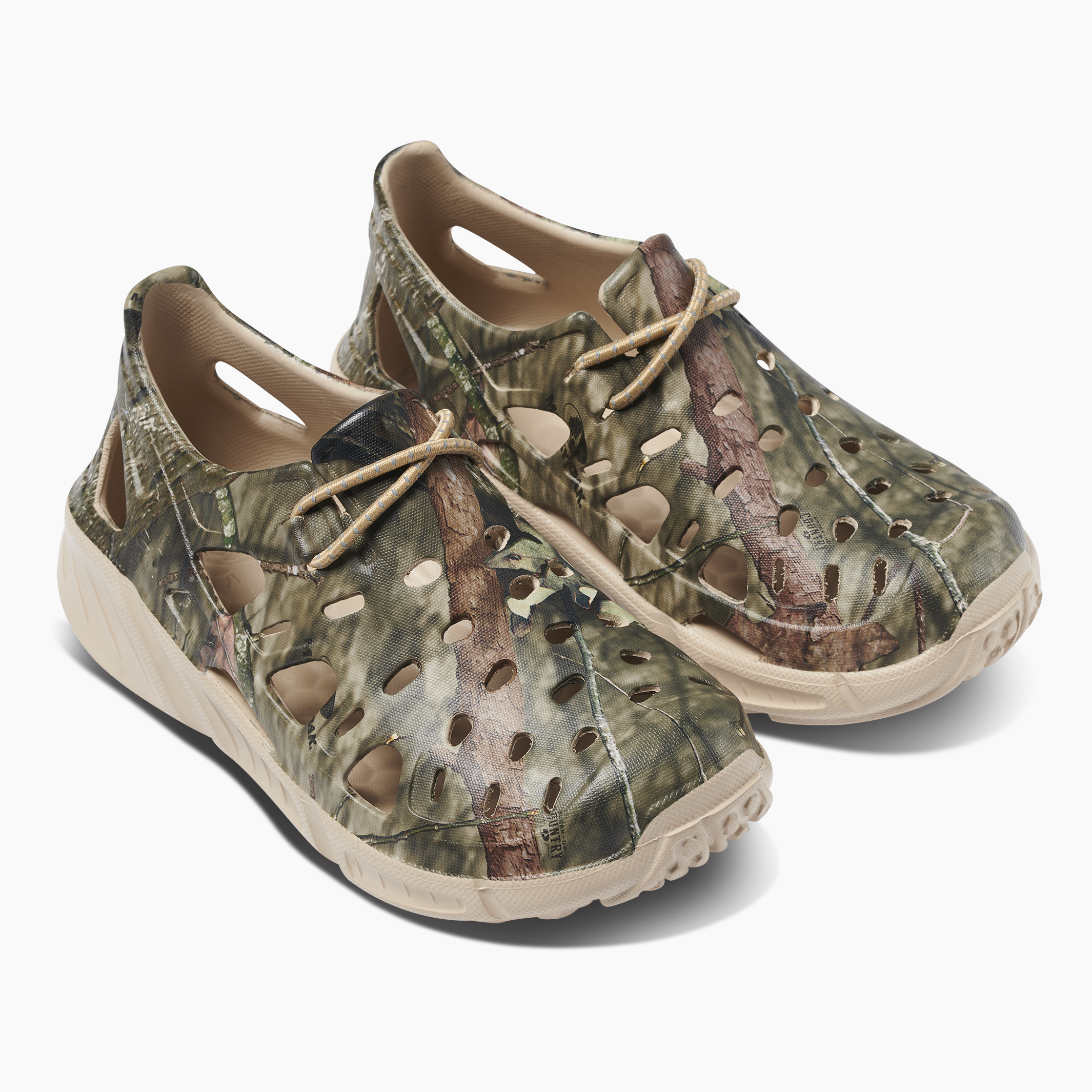 Boys Trekking Shoe – Mossy Oak Graphics